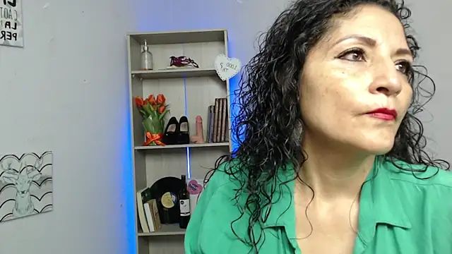 arianna ros3 online show from 03/12/25, 01:51