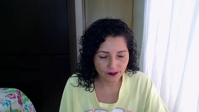 arianna ros3 online show from 04/24/26, 07:16