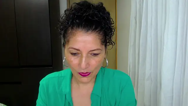 arianna ros3 online show from 05/05/26, 03:25