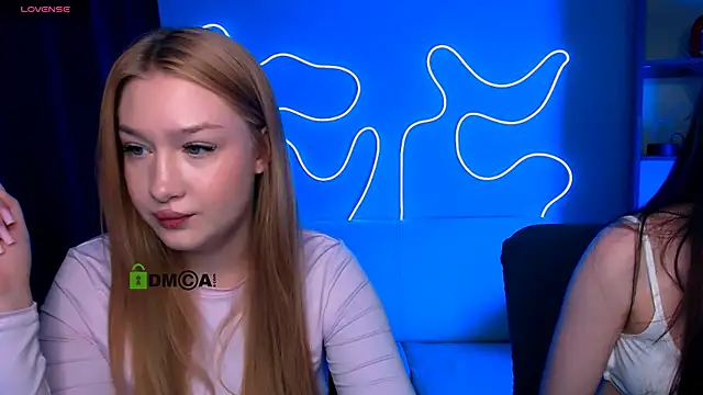 Snapshot of playful_sophie chatting on 02/24/26, 08:18 playful sophie online show from 02/24/26, 08:18