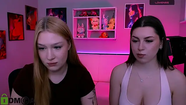 Snapshot of playful_sophie chatting on 03/01/26, 08:22 playful sophie online show from 03/01/26, 08:22