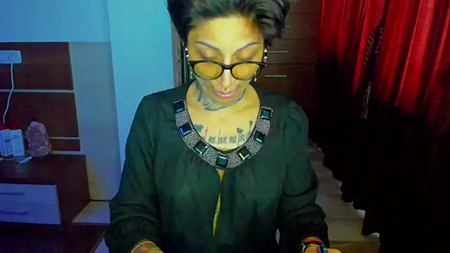 Snapshot of Lucky_Deniz chatting on 03/17/26, 11:02 Lucky Deniz online show from 03/17/26, 11:02