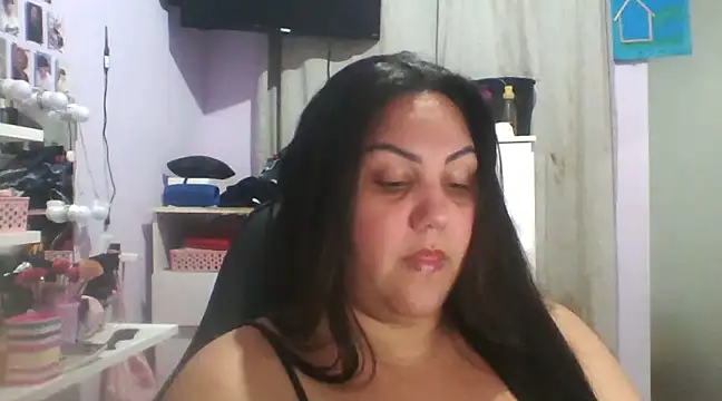 Paolaa hoot online show from 02/23/25, 05:23