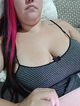 Paolaa hoot online show from 06/23/26, 03:48