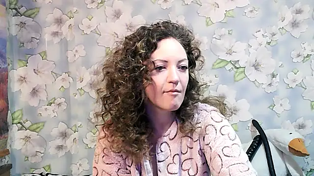 Snapshot of KattyLuuu chatting on 02/15/25, 09:15 KattyLuuu online show from 02/15/25, 09:15