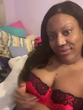 Snapshot of LavenderBuxton chatting on 01/04/25, 07:34 LavenderBuxton online show from 01/04/25, 07:34