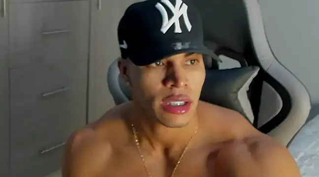 Romano kentt12 online show from 12/17/24, 03:06