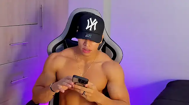 Romano kentt12 online show from 12/19/24, 01:50