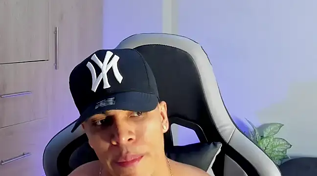 Romano kentt12 online show from 12/24/24, 06:22