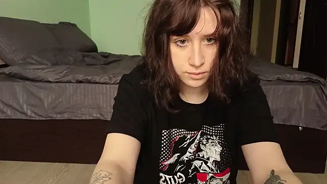 Snapshot of whatamarrie chatting on 02/11/25, 08:48 whatamarrie online show from 02/11/25, 08:48