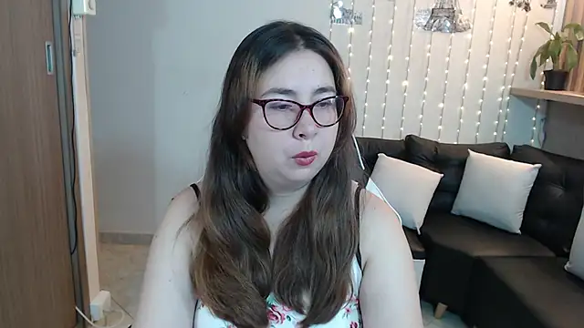 chloe prg online show from 02/19/25, 12:44