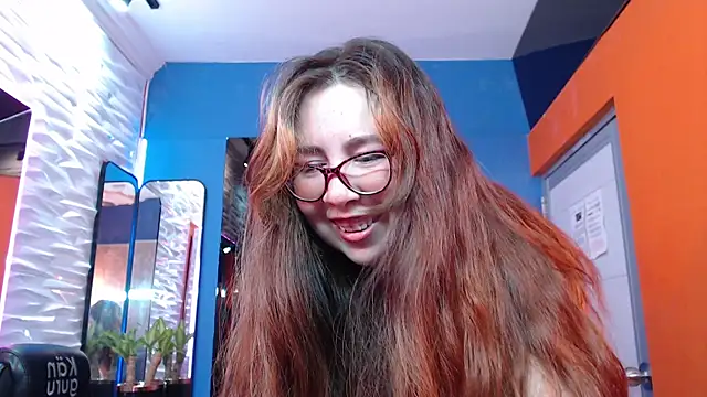 chloe prg online show from 02/21/25, 04:16