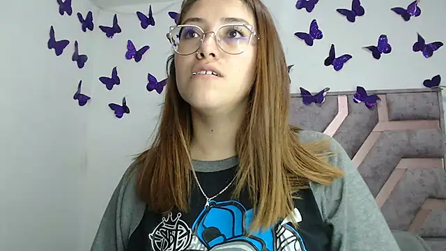 Anny Fox- online show from 11/28/25, 03:42