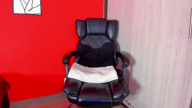 Keiny-Rave online show from 12/17/25, 09:10