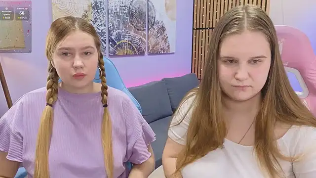 Snapshot of Ellie_Wellie chatting on 01/27/25, 02:24 Ellie Wellie online show from 01/27/25, 02:24