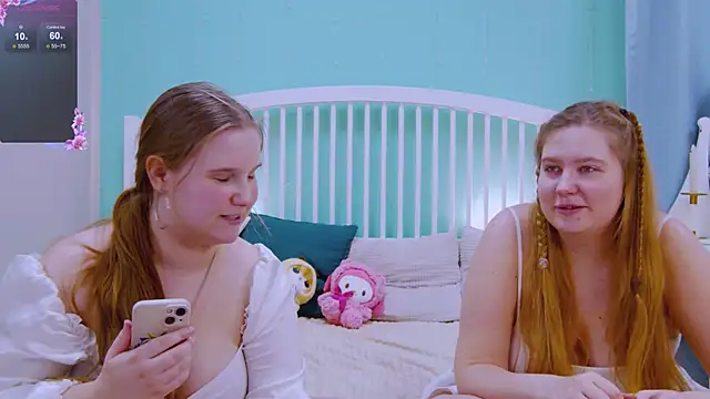 Snapshot of Ellie_Wellie chatting on 02/22/25, 05:24 Ellie Wellie online show from 02/22/25, 05:24