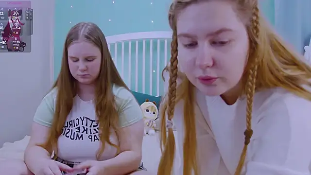 Snapshot of Ellie_Wellie chatting on 02/23/25, 03:08 Ellie Wellie online show from 02/23/25, 03:08