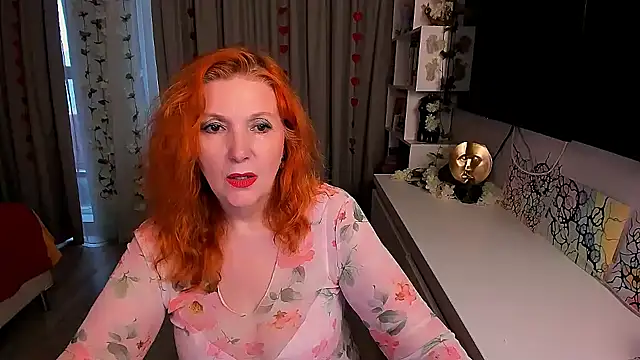 Fire-Fox-One online show from 09/13/25, 02:50