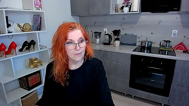 Snapshot of Fire-Fox-One chatting on 05/11/26, 06:05 Fire-Fox-One online show from 05/11/26, 06:05