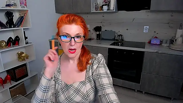 Snapshot of Fire-Fox-One chatting on 05/25/26, 06:14 Fire-Fox-One online show from 05/25/26, 06:14