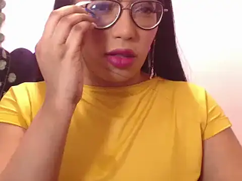 AmyBriiggs online show from 09/29/25, 04:06