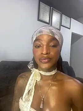 Zizi-campbel online show from 03/08/25, 10:00