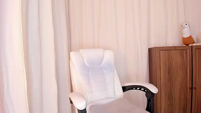 Snapshot of Maddy_bennet chatting on 01/17/25, 08:11 Maddy bennet online show from 01/17/25, 08:11