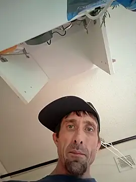 JuicyFuckinPussy online show from 03/10/26, 08:36