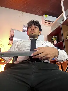 Samir bear online show from 04/18/26, 12:42