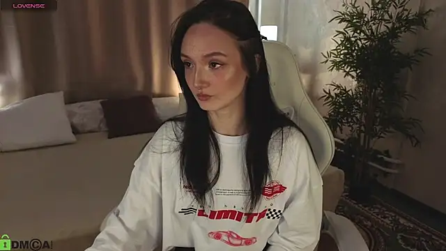 Cheryl  Brown online show from 04/23/26, 02:02