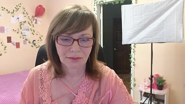 Miss Moren online show from 03/18/26, 02:31