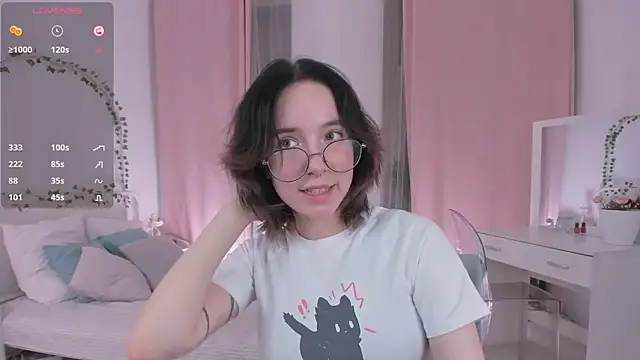 lilithlunna online show from 02/27/25, 04:20