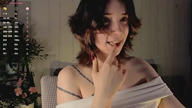 lilithlunna online show from 03/08/25, 04:34