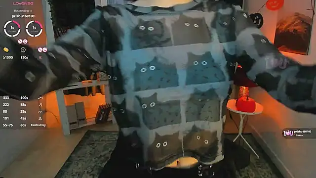 lilithlunna online show from 11/02/25, 10:01