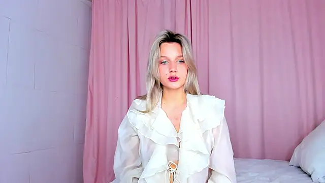 MeowthLilu online show from 10/22/25, 02:12