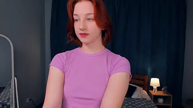 Snapshot of QuennaFell chatting on 01/10/25, 07:57 QuennaFell online show from 01/10/25, 07:57