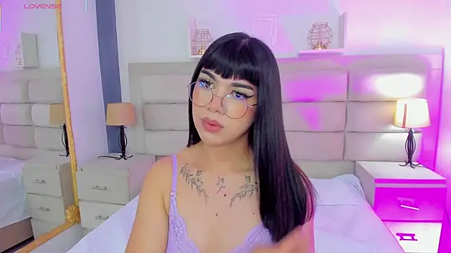 RoseCassie online show from 02/24/25, 04:04