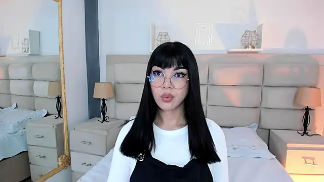 RoseCassie online show from 03/05/25, 12:44