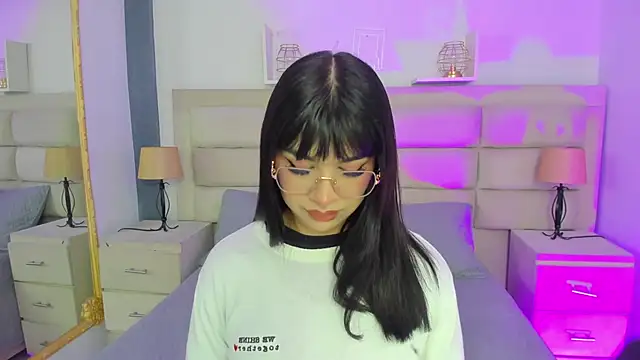 RoseCassie online show from 03/18/25, 12:36