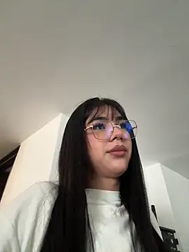 RoseCassie online show from 11/08/25, 01:22