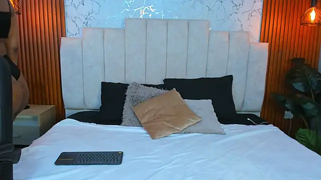 AinaraJimenez online show from 02/07/25, 06:35