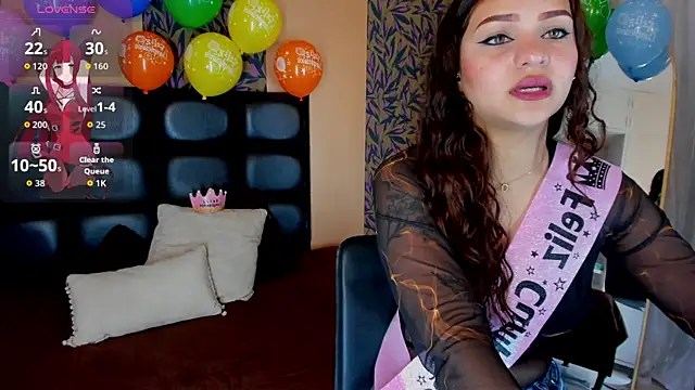 Snapshot of hinata_itachi chatting on 11/12/25, 12:11 hinata itachi online show from 11/12/25, 12:11