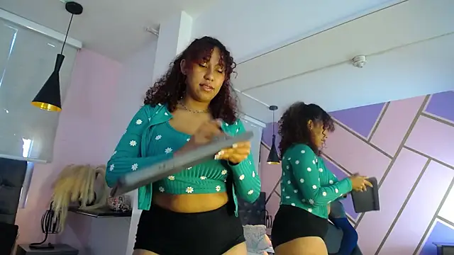 lauraltt online show from 01/20/25, 01:11