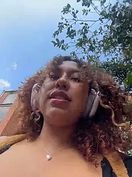 lauraltt online show from 12/21/25, 06:48