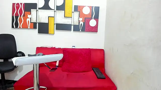 Mariana 16  online show from 01/28/25, 01:18