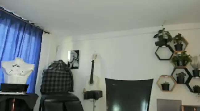 Snapshot of Antonello_Vannucci chatting on 03/10/25, 10:34 Antonello Vannucci online show from 03/10/25, 10:34