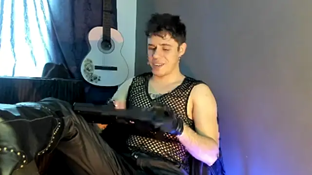 Snapshot of Antonello_Vannucci chatting on 11/30/25, 04:33 Antonello Vannucci online show from 11/30/25, 04:33