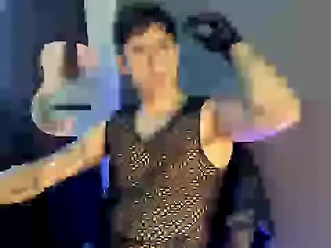 Snapshot of Antonello_Vannucci chatting on 12/04/25, 04:16 Antonello Vannucci online show from 12/04/25, 04:16