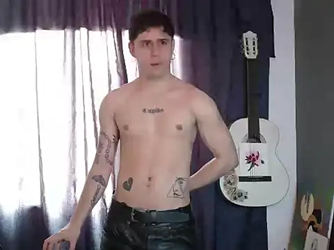 Snapshot of Antonello_Vannucci chatting on 03/26/26, 04:12 Antonello Vannucci online show from 03/26/26, 04:12