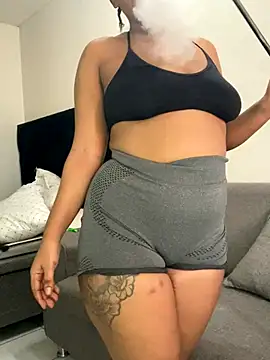 beverlyxxxx online show from 11/29/25, 02:42